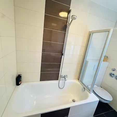 Apartamento Kj Bis 5p-zentral-balkon-wifi-parken