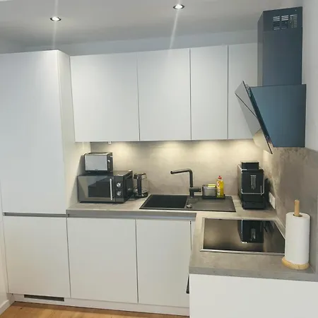 Kj Bis 5p-zentral-balkon-wifi-parken Apartamento *