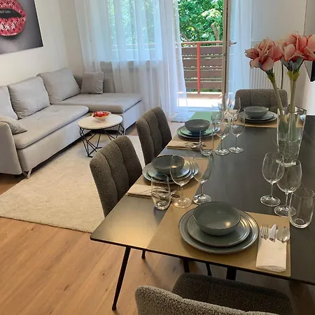 Kj Bis 5p-zentral-balkon-wifi-parken Apartamento