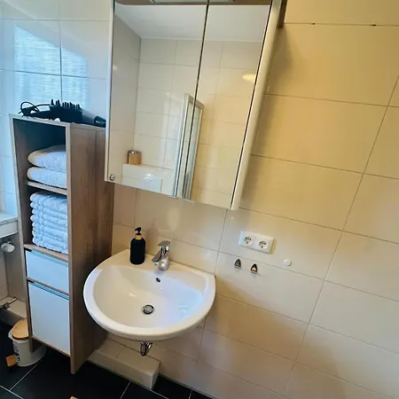 Kj Bis 5p-zentral-balkon-wifi-parken Apartamento