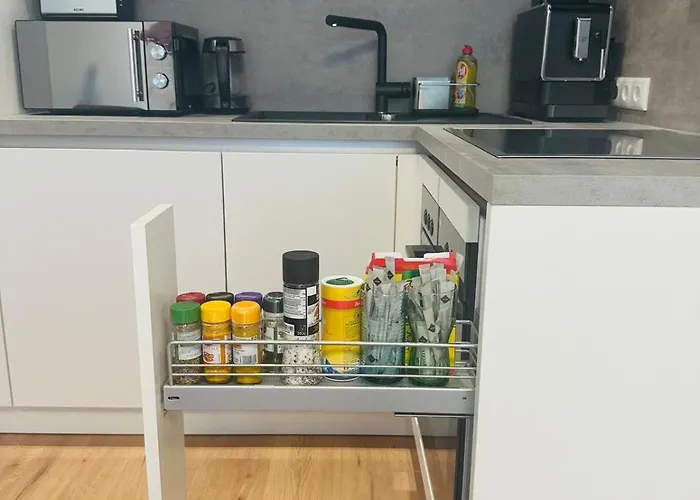 Kj Bis 5p-zentral-balkon-wifi-parken *