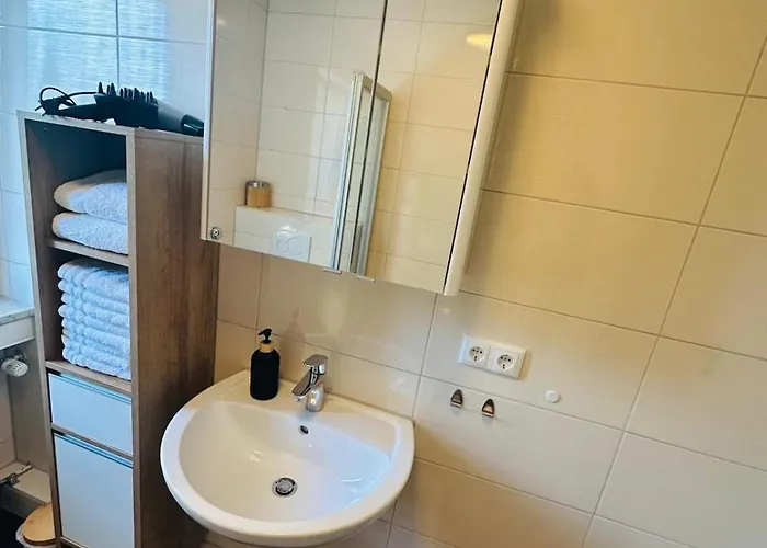 Kj Bis 5p-zentral-balkon-wifi-parken Apartment